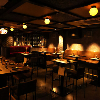 和洋折衷な刺激的な空間