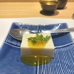 すし 福寿 - 杏仁プリン（マンゴーソース）