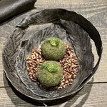 レヴォ - じゃがいもと甘鯛に香草をまぶして