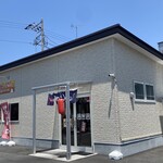 ワタナベ食品 直売店 - 外観
      2024/06/05
      親子丼 401円
      まかない焼鳥丼 401円
      ササミ串かつ 140円
      たまコロ 86円
      合計 1,028円