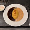 旨さと辛さがここちよい黒カレー 萬栄カレー