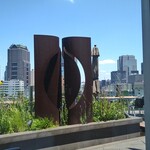 フィリップ・ミル 東京 - 窓からの風景