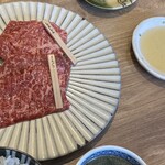 肉匠 暖 - 赤身（カメノコ2枚、しんしん3枚）