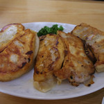 餃子 単品だと450円