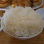 中華飯店 襄陽 - ご飯 デフォルトの量。おかわりできます。