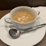 249592706 - コーンスープも初めて食べる感じのもので、コーンの甘味がすごくて美味しい