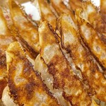 元祖仙台ひとくち餃子 あずま - 焼き餃子7個¥438内×2  ニンニク不使用。単品でたべる分には最高だがご飯のお供にはもう少し濃いめが好みだった。