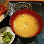 今日しかない - 味噌汁　具だくさん