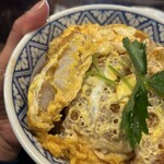 炭火焼和めし処 しんぱち食堂 - 結構肉厚❗️