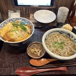 炭火焼和めし処 しんぱち食堂 - カツ丼&かけそば(小)＆味玉天❗️