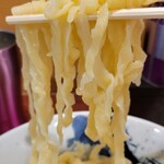 超多加水純手打ち麺 仁しむら - 引っ張り上げ