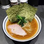 らーめん飛粋 武蔵新田店 - ラーメン900円麵硬め。海苔増し200円。