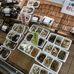 上町 池澤本店 - 惣菜も美味そう！