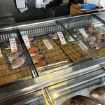 上町 池澤本店 - 目移り