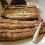 うなぎ亭 友栄 - 白焼（2014年3月訪問時は蟹なし）