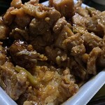 ワタナベ食品 直売店 - 2024/06/05
      親子丼 401円
      まかない焼鳥丼 401円
      ササミ串かつ 140円
      たまコロ 86円
      合計 1,028円