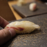 青山鮨孝 - 真鯛