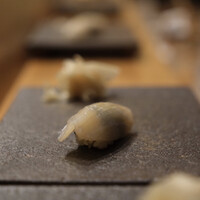 青山鮨孝 - 平貝