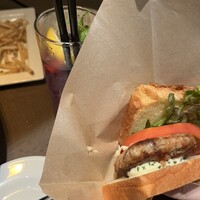 COLONIAL BEACH 横浜ハンマーヘッド - 