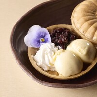 自家製あんこの最中   -Homemade red bean paste "Monaka"-