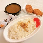 持ち帰りカレー ニューデリー - 特製カレー 500円
クリームコロッケ 140円×2コ