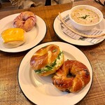 London Bagel Museum Anguk - 
