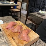 焼肉 ジャンボ - 