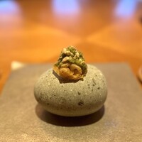 LULL - ①ビールのスナック、能登牡蠣のコンフィ、春キャベツ