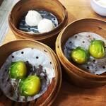 中華街餃子館 - フカヒレ入り小龍包・ヒスイ餃子