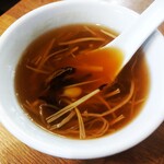 中華街餃子館 - フカヒレスープ
