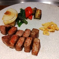神戸プレジール 本店 - 神戸ビーフサーロインのコース（焼き後）