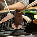 しなもん堂 - 「三角バラ」／和牛4種盛り合わせ