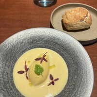 Libertemps - とうもろこしのスープ　とうもろこしのアイス
                    とうもろこしはゴールドラッシュ
                    パンはライ麦のパン。これも美味しかった