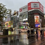 しなもん堂 - 左側が第3グリーンビル