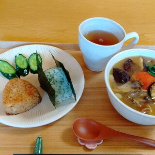 内川の畔りカフェ_0