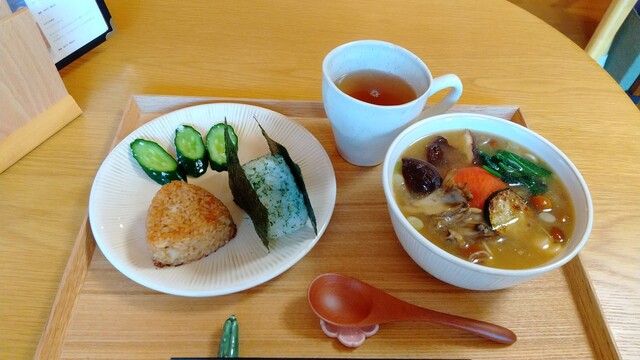 内川の畔りカフェ &ndash; 岩出山の落ち着きあるカフェ