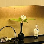 山玄茶 - 部屋の温度によって開いたり閉じたりする山芍薬