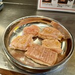 鶴見ホルモンセンター - 