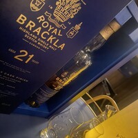 TOKYO Whisky Library - 