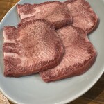 炭火焼肉ホルモンさわいし - 