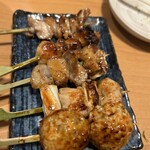 大衆日本酒バル ふとっぱらや - 最近白レバー見なくなってしまった。串はダントツ白レバーがおすすめ！！