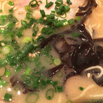 陣屋 - デフォのネギ、キクラゲ