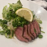 牛たん料理 閣 ブランドーム本店 - たんタタキハーフ　2,178円