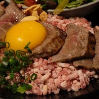 馬刺しと焼き鳥 グルマン三年坂 - 