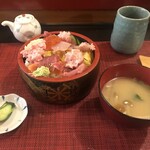 八幡寿司 - 