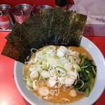 Yokohama Iekei Ramen Koganeya - 