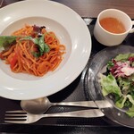 神田小川町 幻のイタリアン カンティーニ - ナポリタン・サラダ・スープ