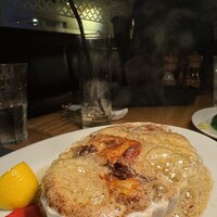 カルネジーオ イースト - 