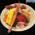 丼なもんや！ - 特選・海鮮丼　950円