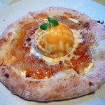 ウッデンシップ - 【りんごとマスカルポーネチーズのピッツァにアイスのせ･･･1,000円】★2009/10